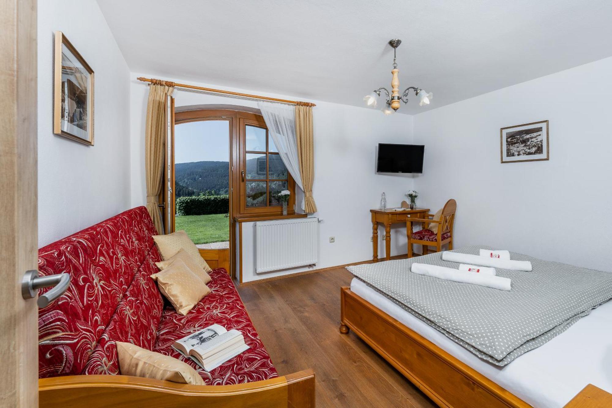 Pension Happy Superior Spindleruv Mlyn Exterior photo