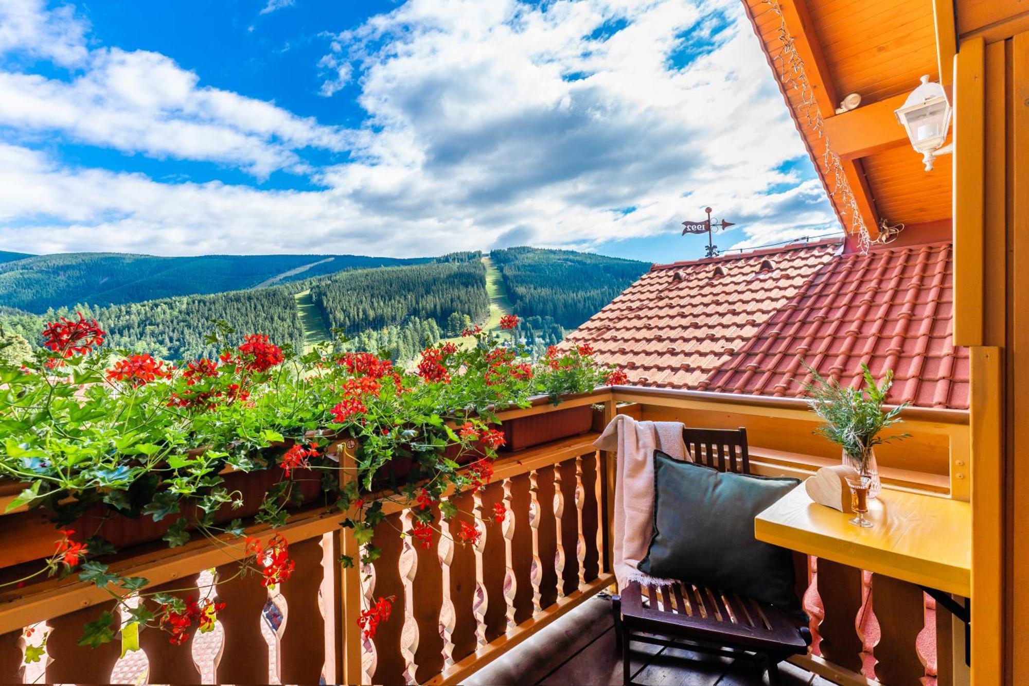 Pension Happy Superior Spindleruv Mlyn Exterior photo