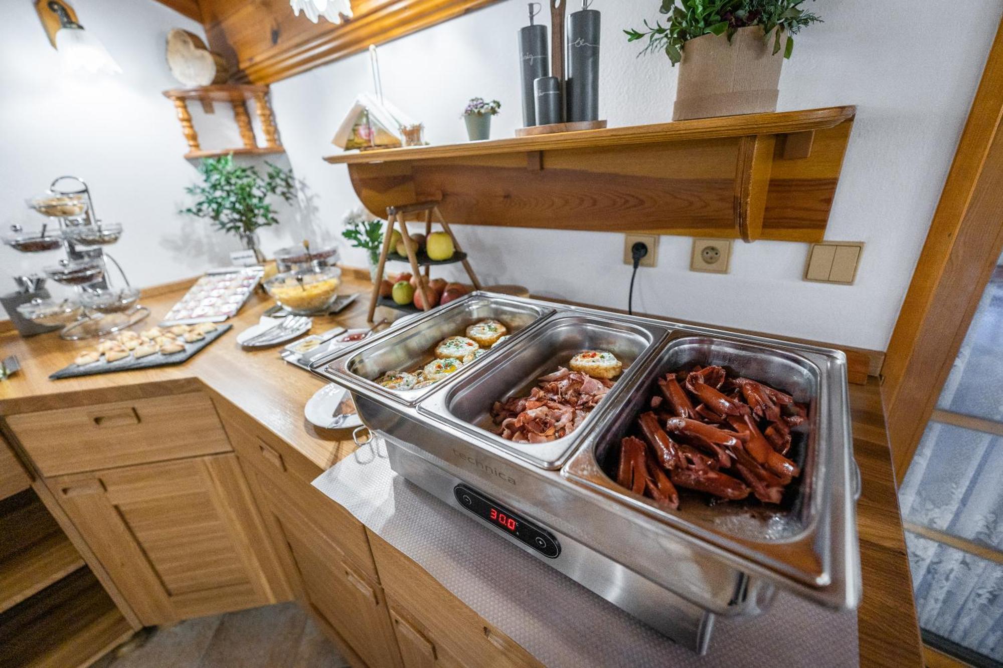 Pension Happy Superior Spindleruv Mlyn Exterior photo